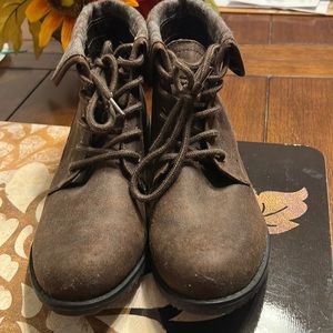 Cliffs by White Mountain Boots/Shoes size 8
